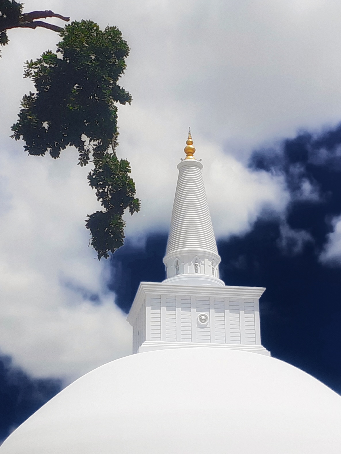 Ruwanwelisaya dagoba framed against the sky